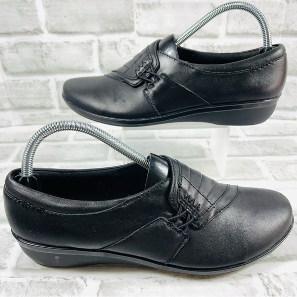 Clarks Everlay Iris Women's Size 9 Black Leather Comfort Flat